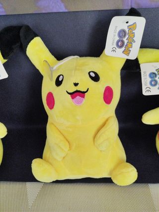 3Pikachu Peluche Pokémon GO
