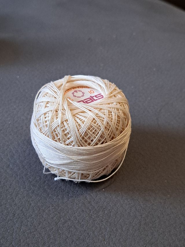 9 ovillos de hilo para ganchillo Coats