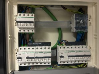 Electricista a domicilio averías , instalaciones