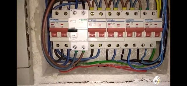 Electricista a domicilio averías , instalaciones