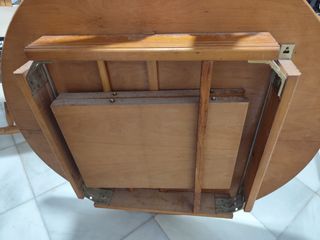 Mesa redonda extensible de madera
