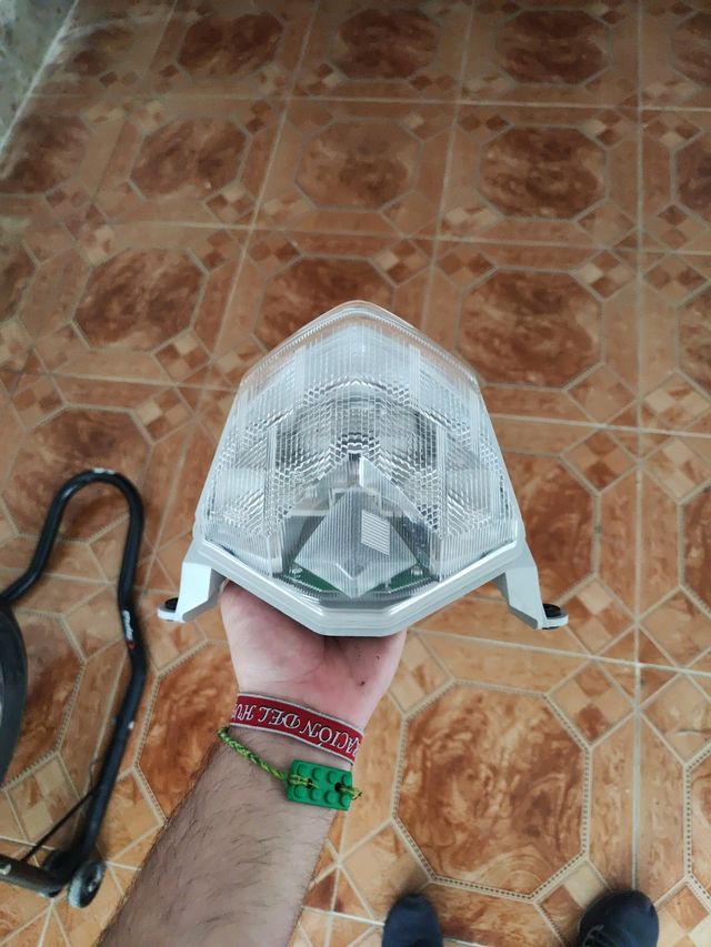 Piloto trasero Kawasaki 