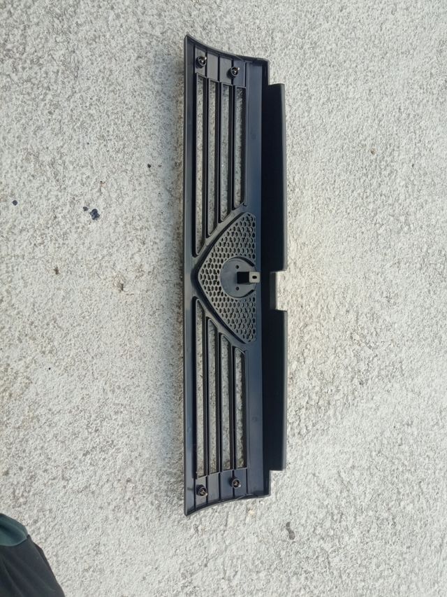 Rejilla Delantera Alfa Romeo 33