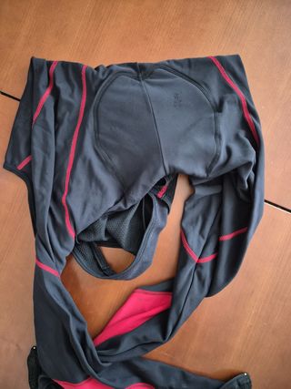 Mono de ciclismo Sportful negro y rojo