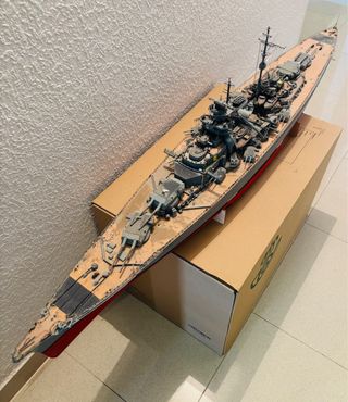 Maqueta Acorazado Bismarck marca Amati