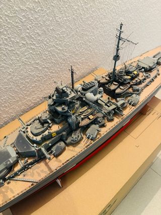 Maqueta Acorazado Bismarck marca Amati