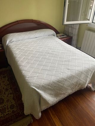 Cama articulada de madera