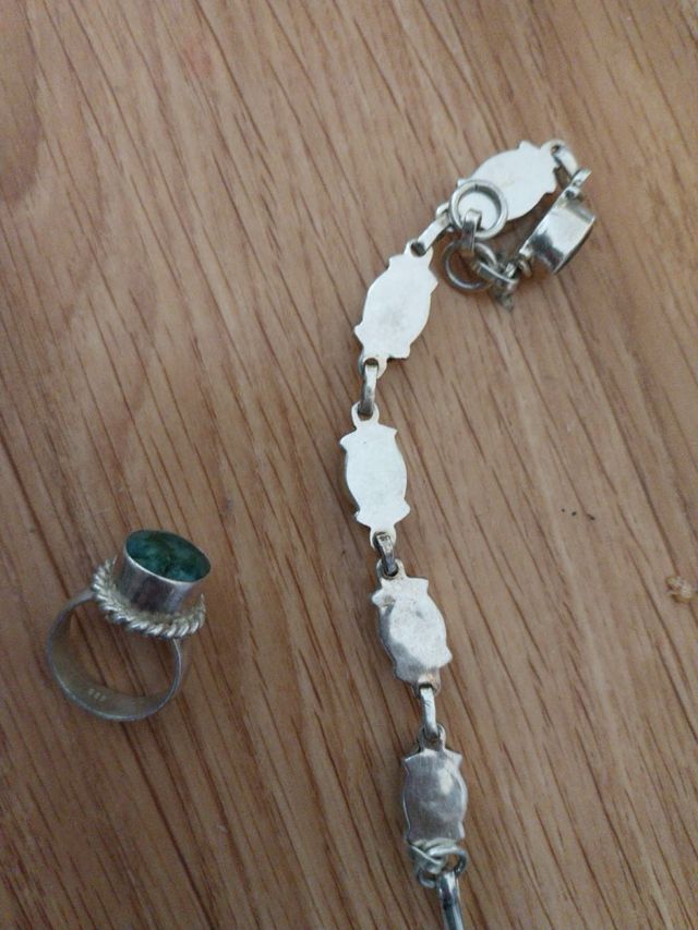 Collar de plata con colgantes