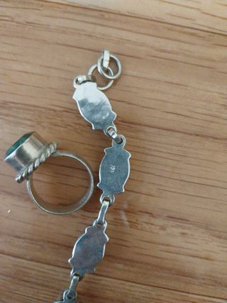 Collar de plata con colgantes