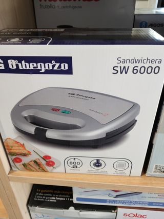 Sandwichera Orbegozo SW 6000