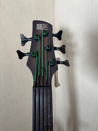 Bajo Ibanez SRH505F Fretless 5 cuerdas
