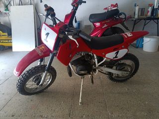 Moto Mecatecno Huracán Roja
