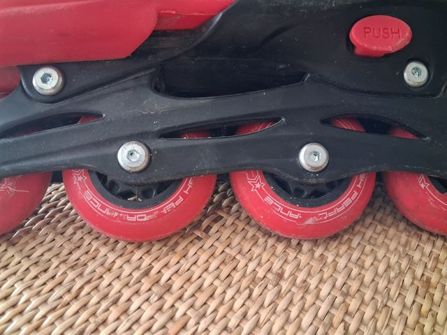 Patines en línea rojos talla 34-37