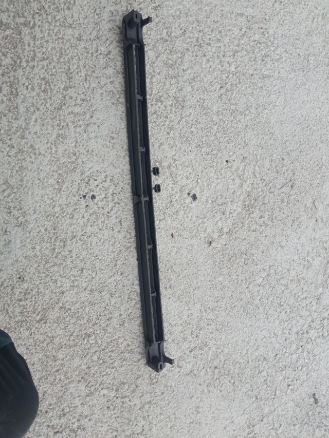 Rejilla frontal Renault Clio