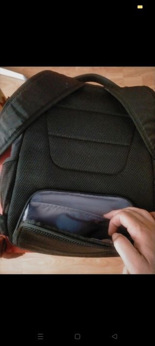 Zaino Thinkpad nero, porta tablet e PC.Robusto.