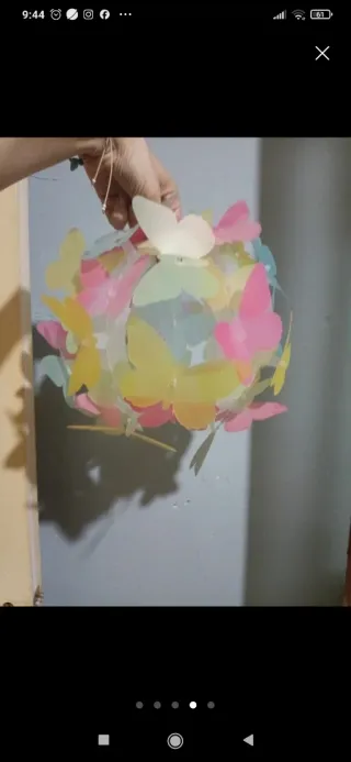 Dos Lámpara techo esfera y mariposa .