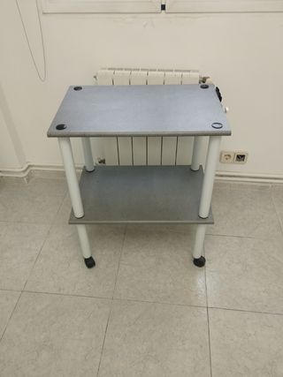 Mesa auxiliar de oficina con ruedas