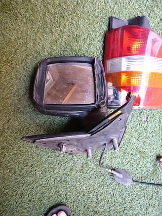 Piloto Izquierdo y Retrovisor Derecho Volkswagen
