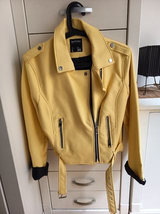 Cazadora polipiel amarilla Lefties Talla L