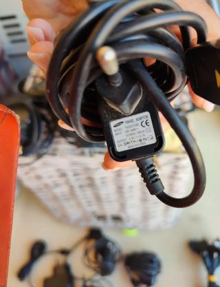 Caricabatterie per vecchi cellulari