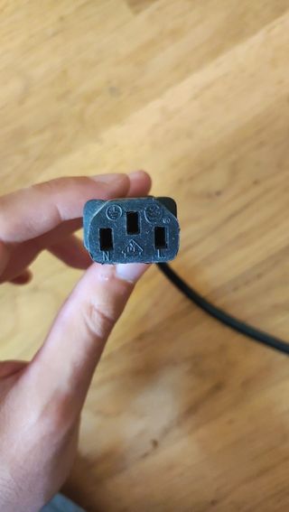 Cable conector IEC 60320 C13 Hembra