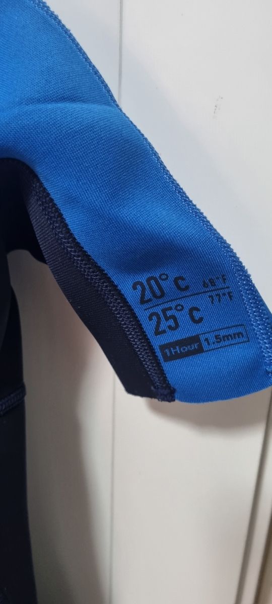 Traje Neopreno Niño Olaian Azul talla 4-5.