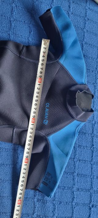 Traje Neopreno Niño Olaian Azul talla 4-5.