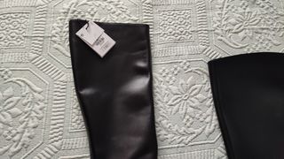 Botas altas de piel Zara