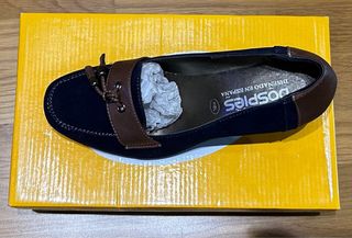 Zapatos de tacón azul marino y marrón talla 37