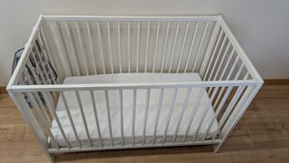 Cuna Gulliver + colchón + barrera