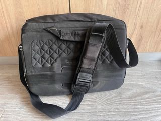 Mochila y Bandolera Negra