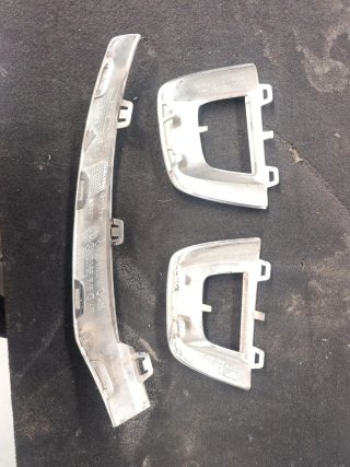 Moldura y cromados Mercedes C y GLC
