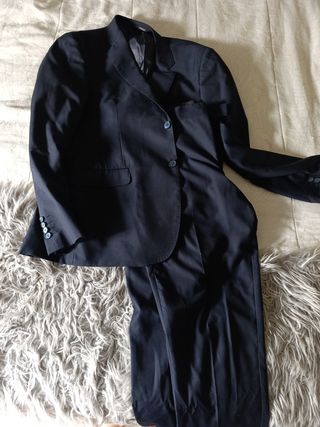 Traje de hombre azul