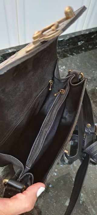 Bolso Cuero Vacuno Artesanal Argentino.
