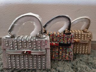 Bolso de fiesta pedrería multicolor y plata