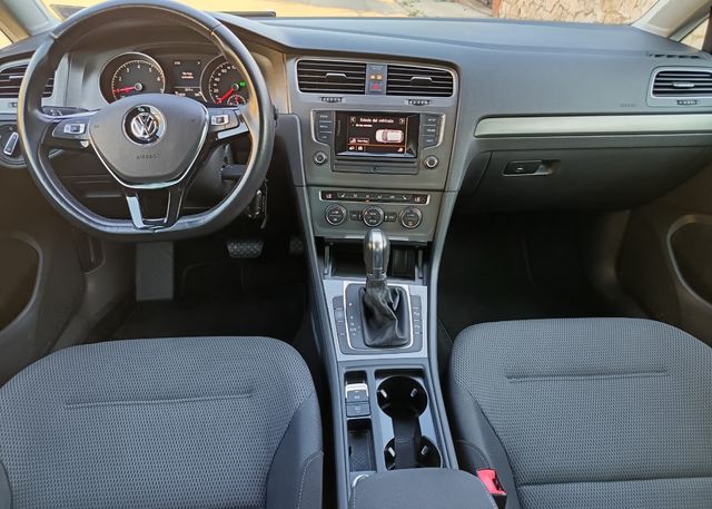 Volkswagen Golf cambio automático 