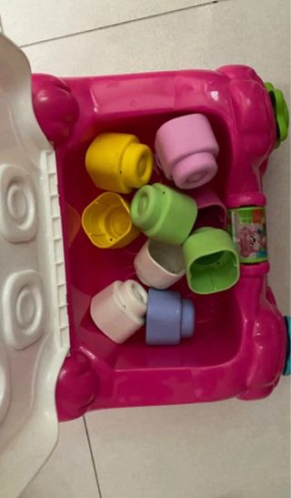 Giochi per bambini rosa a forma di cane