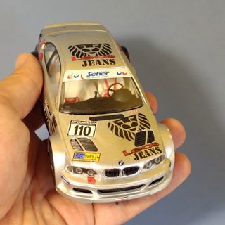 BMW Scalextric Leo Jeans