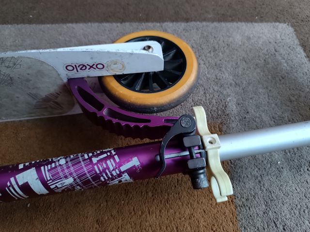 Scooter Oxelo bianco e viola