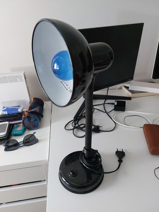 Flexo de mesa estudio negro con luz azul