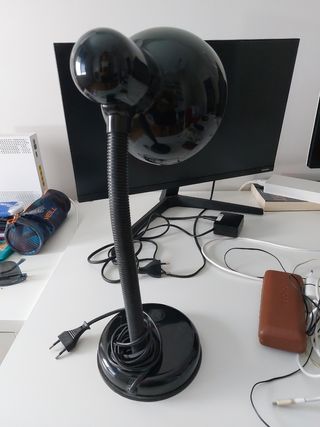 Flexo de mesa estudio negro con luz azul