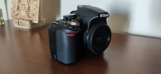 Cámara Nikon D3100 averiada