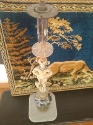 Lámpara de mesa decorativa antigua 