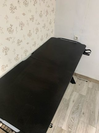 Scrivania da gioco a LED nera