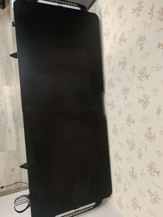 Scrivania da gioco a LED nera
