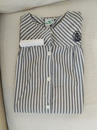 Babero colegio Sagrada Familia Granada