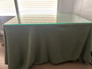 Mesa camilla de madera con cristal y enaguas