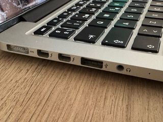MacBook Pro 13 Plata año 2008