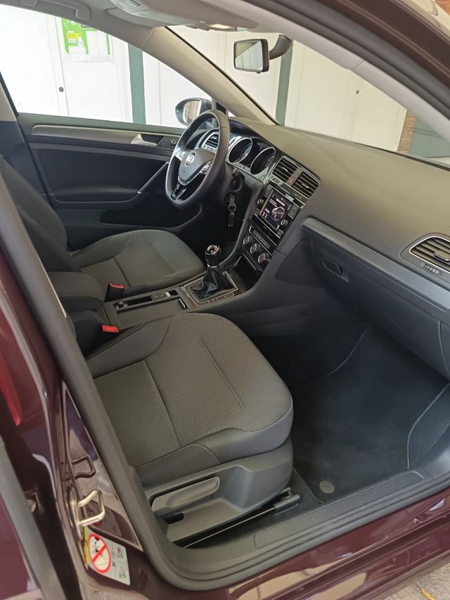 Volkswagen Golf Muy pocos km 