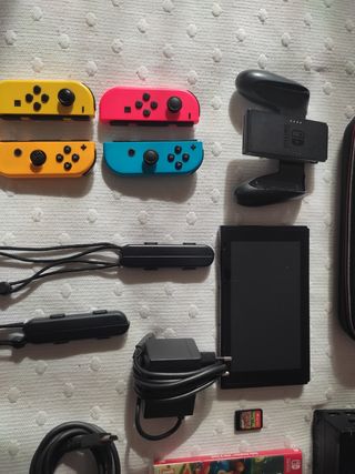 Nintendo Switch  con Accesorios y Juegos